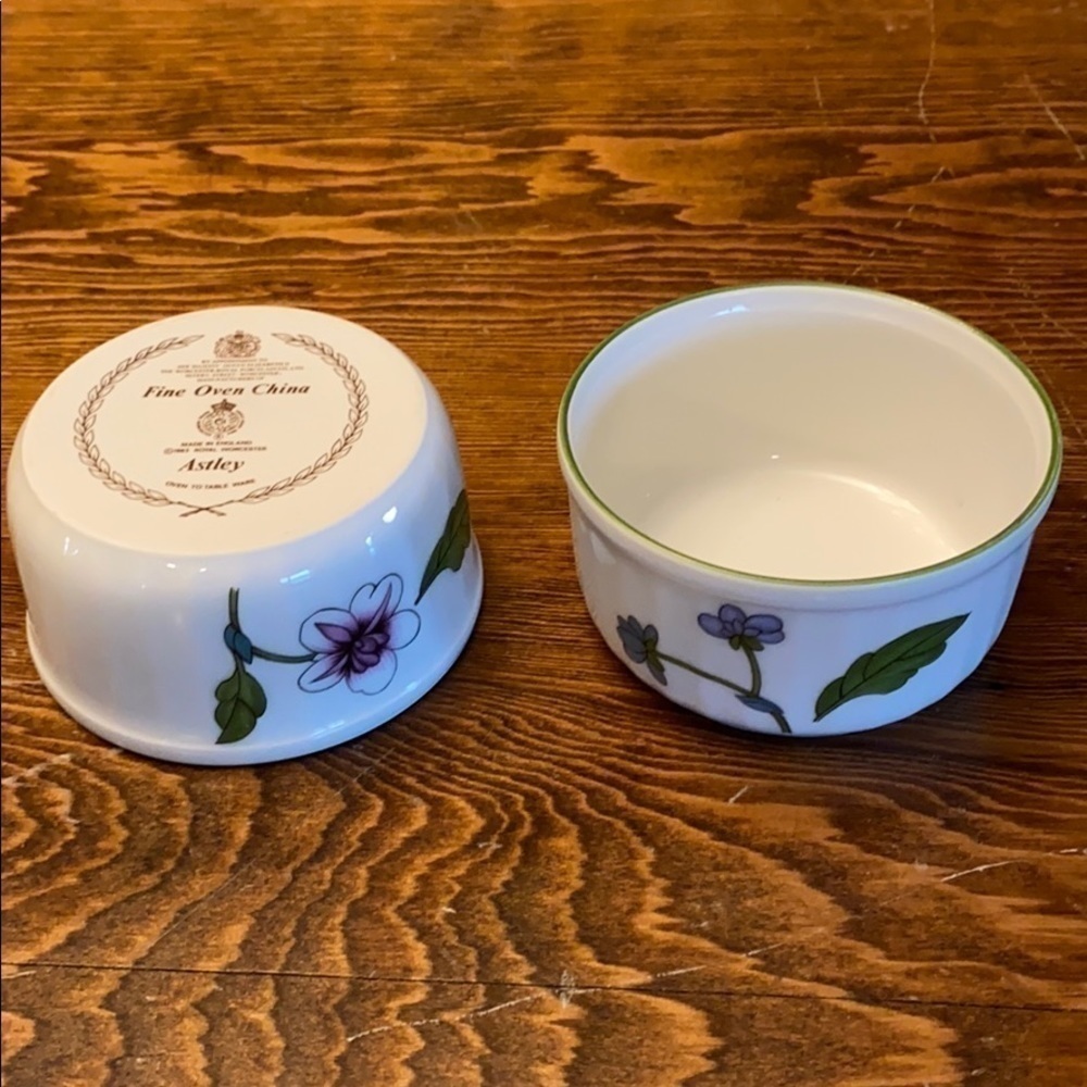 2 Royal Worcester Astley oven China Ramekins